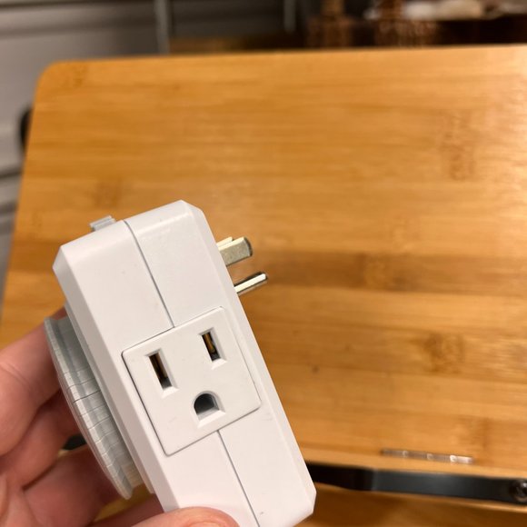 Lot of 2 Mechanical 24 Hour Indoor Plug-In Timer, PowerCube Remote 4 Outlets‎ - Picture 7 of 10